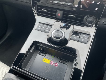 2023 Toyota bZ4X PREMIERE 11K €33,888 thumbnail