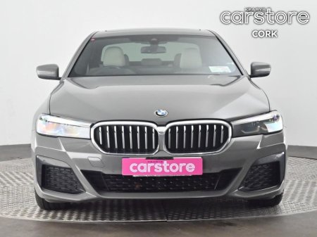 2021 BMW 5 Series - photo 8