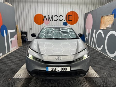 2025 Toyota Prius - thumbnail 6