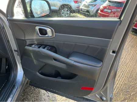 2025 Kia Sorento - thumbnail 19