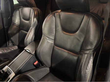 2016 Volvo XC60 - thumbnail 19