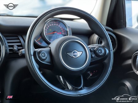 2015 MINI Cooper - thumbnail 17