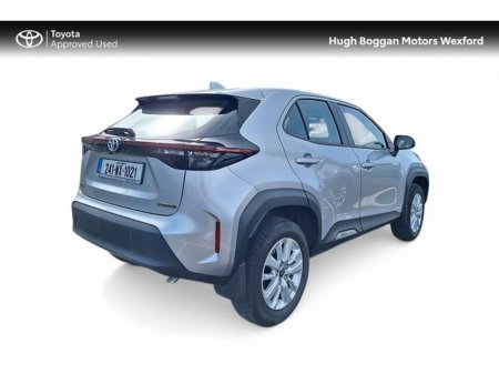 2024 Toyota Yaris Cross - photo 2