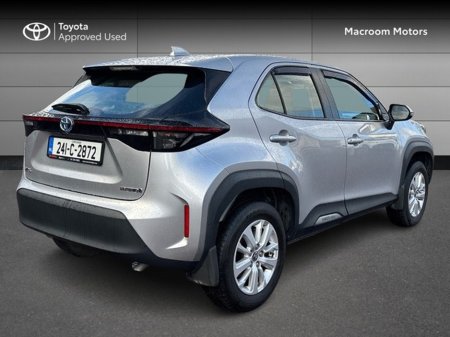 2024 Toyota Yaris Cross FRESH SELECTION OF TRADE-INS YARIS CROSS LUNA €28,500 thumbnail