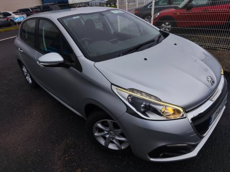 2017 Peugeot 208 1.2 PureTech 82bhp Active 3 dr €8,650 thumbnail