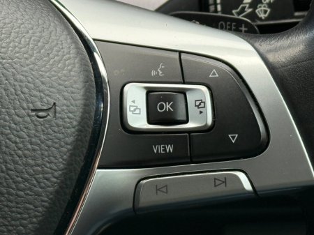 2019 Volkswagen Touareg - thumbnail 24