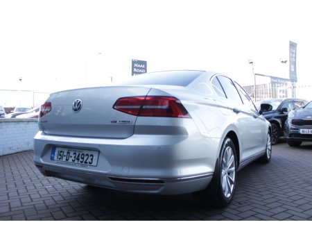 2015 Volkswagen Passat - thumbnail 4