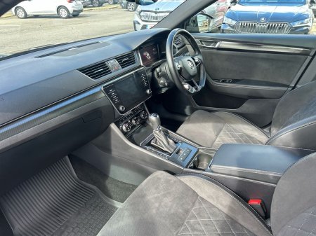 2024 Skoda Superb - thumbnail 2