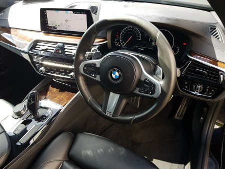 2019 BMW 5 Series - thumbnail 6