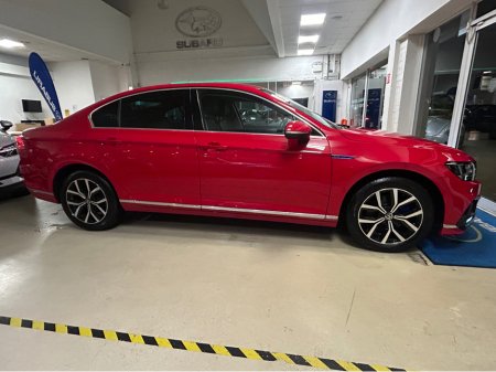 2022 Volkswagen Passat GTE S-A DSG - Super 215 Bhp Hybrid - Low Mileage & Stunning Red + Black Leather - Top Trade-ins & Great Finance Deals - Assured Dealer Warranty - €24,950 thumbnail