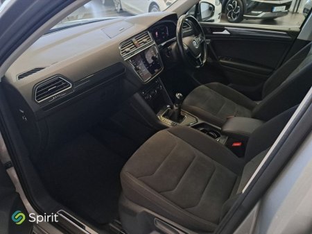 2019 Volkswagen Tiguan 150HP R-Line *Call Jonathan On 0879785383* €24,900 thumbnail