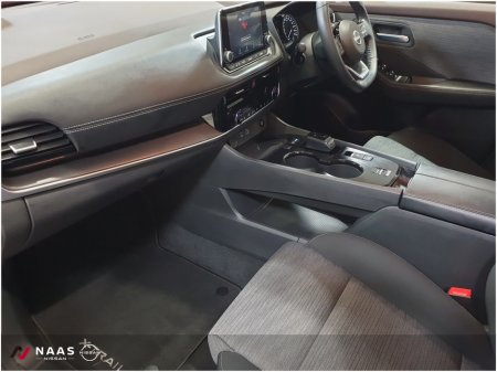 2024 Nissan X-Trail EP SV 5 SEAT 5DR AUTO €39,945 thumbnail