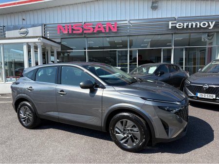 2025 Nissan Qashqai SV Heated Seats Camera Rear Sensors €36,995