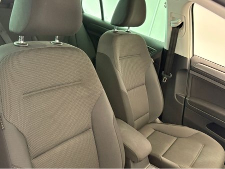 2020 Volkswagen Golf - thumbnail 11