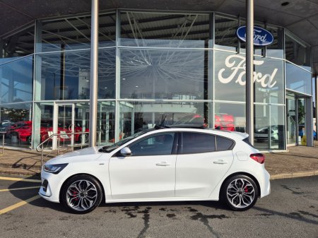 2026 Ford Focus - thumbnail 2