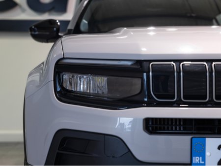 2025 Jeep Avenger - thumbnail 9