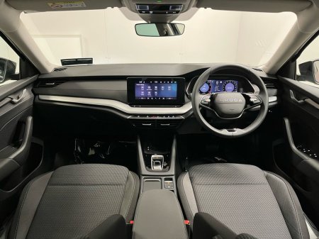 2025 Skoda Octavia Selection DSG 1.5TSI 115BHP - Reversing Camera - Climate Control - Cruise Control - Apple CarPlay/Android Auto - Auto Lights/Wipers €33,950