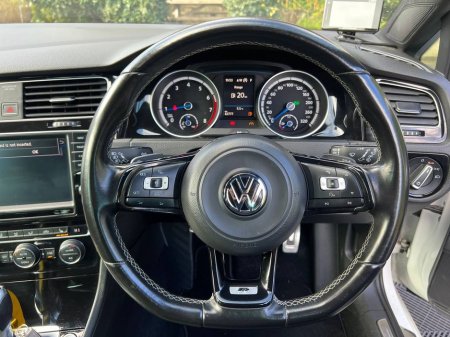 2016 Volkswagen Golf - thumbnail 4