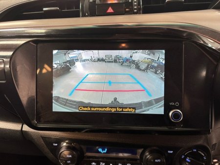2024 Toyota Hilux - thumbnail 16