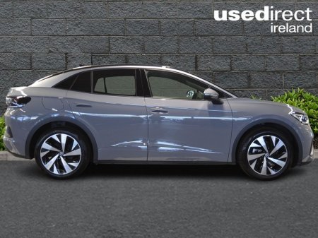 2025 Volkswagen ID.5 ID.5 PRO PLUS 77KWH 286HP €36,999 thumbnail