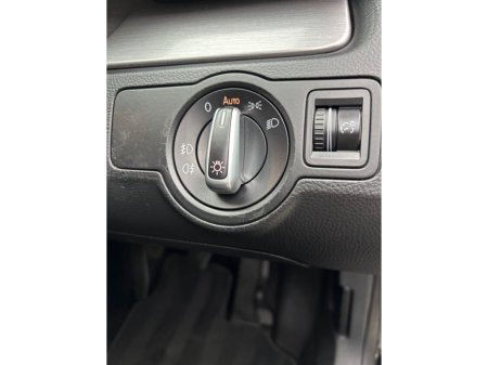 2014 Volkswagen Passat - thumbnail 23