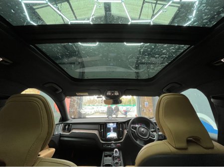 2023 Volvo XC60 €46950! 2023 VOLVO XC60 RECHARGE ULTIMATE T6 AWD PLUG 2.0 AUTOMATIC / CRUISE CONTROL /  ELECTRIC MEMORY & HEATED SEATS / 360° PARKING CAMERA / PANORAMIC SUNROOF / APPLE CARPLAY €46,950 thumbnail