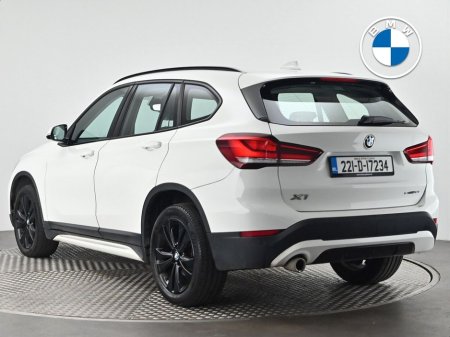 2022 BMW X1 sDrive18i Sport €32,900