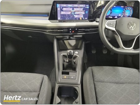 2023 Volkswagen Golf LIFE 2.0 TDI 115HP Diesel Manual €26,995 thumbnail