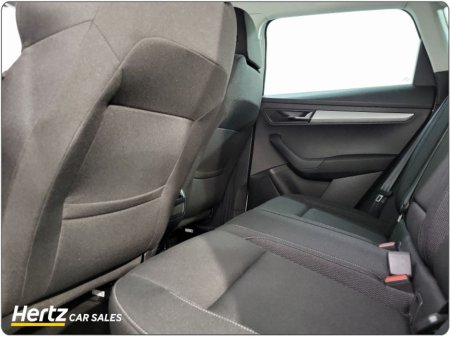 2024 Skoda Karoq Ambition 115HP 2.0 Diesel Manual €30,895 thumbnail