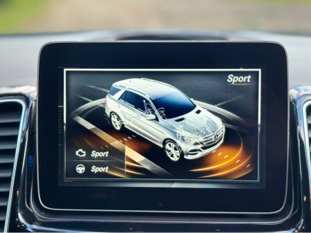 2018 Mercedes-Benz GLE Class GLE 250 AMG NIGHT EDT 4-MATIC * LOW KMS * €39,950 thumbnail