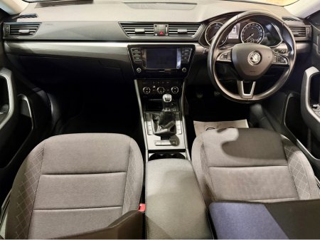 2018 Skoda Superb - thumbnail 15