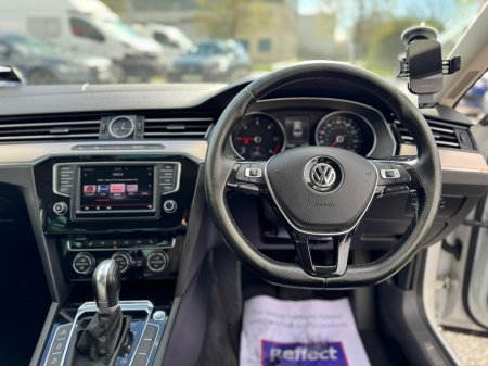 2016 Volkswagen Passat - thumbnail 21