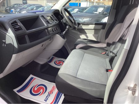 2019 Volkswagen Transporter - thumbnail 12