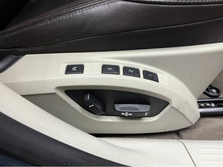 2014 Volvo V40 €10950 2014 VOLVO V40 T4 SE 1.6 AUTOMATIC / CRUISE CONTROL / REVERSE CAMERA / ELECTRIC MEMORY & HEATED SEATS €10,950 thumbnail