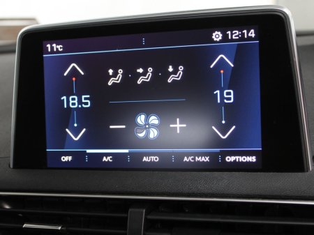 2019 Peugeot 3008 - thumbnail 14