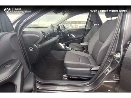 2022 Toyota Yaris HYBRID LUNA 4DR AUTO €22,950 thumbnail