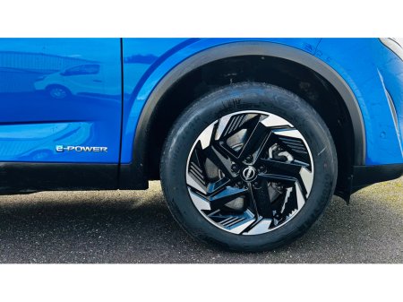 2025 Nissan Qashqai E-POWER SV PREMIUM 2T €42,995 thumbnail