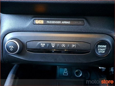 2023 Ford Focus 1.0L EcoBoost 125PS ST-Line €22,900 thumbnail