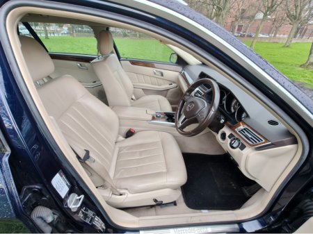 2016 Mercedes-Benz E Class E220 BLUETEC SE 5DR AUTO CDI €16,950 thumbnail