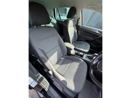 2018 Volkswagen Golf - thumbnail 12