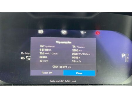 2023 Volvo XC40 - thumbnail 2