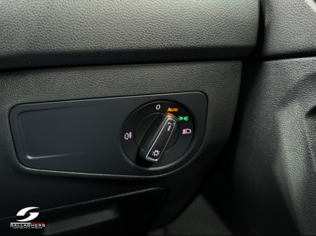 2023 Volkswagen Tiguan (232) LIFE 2.0 TDI 150HP AUTOMATIC €38,750 thumbnail