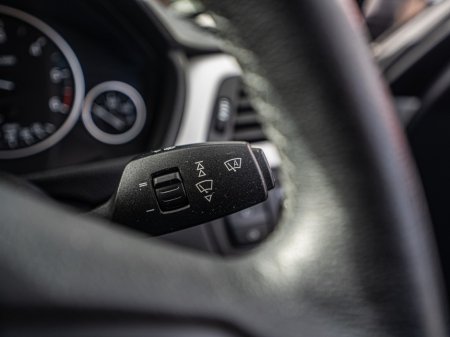 2014 BMW 3 Series - thumbnail 20