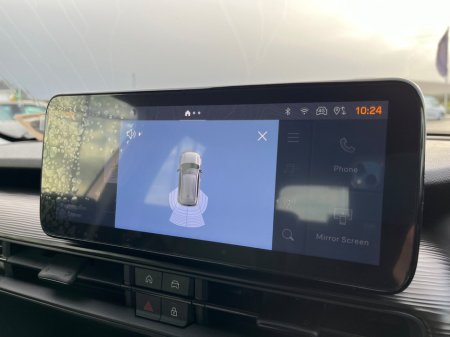 2025 Jeep Avenger 1.2 PETROL 100HP MT Altitude thumbnail