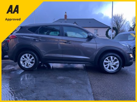 2019 Hyundai Tucson IX35 EXECUTIVE 5DR €18,995 thumbnail