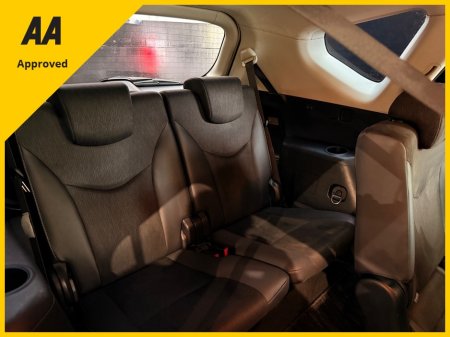 2016 Toyota Prius - thumbnail 13