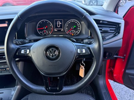 2018 Volkswagen Polo 1.0 TSI 65HP Trendline €14,890 thumbnail