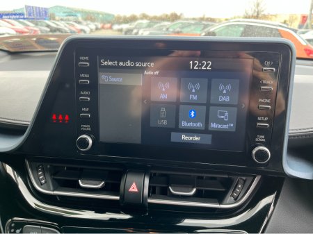 2021 Toyota C-HR - thumbnail 18