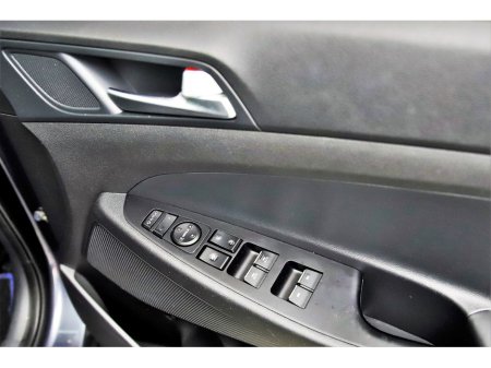 2020 Hyundai Tucson - thumbnail 26