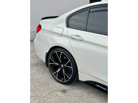 2017 BMW 3 Series - thumbnail 15